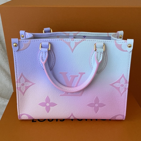 Louis Vuitton on the go pm tote - Picture 2 of 6